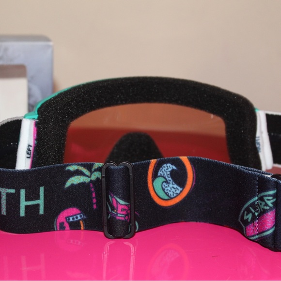 SMITH teal ski / snowboarding goggles youth small - Picture 3 of 4